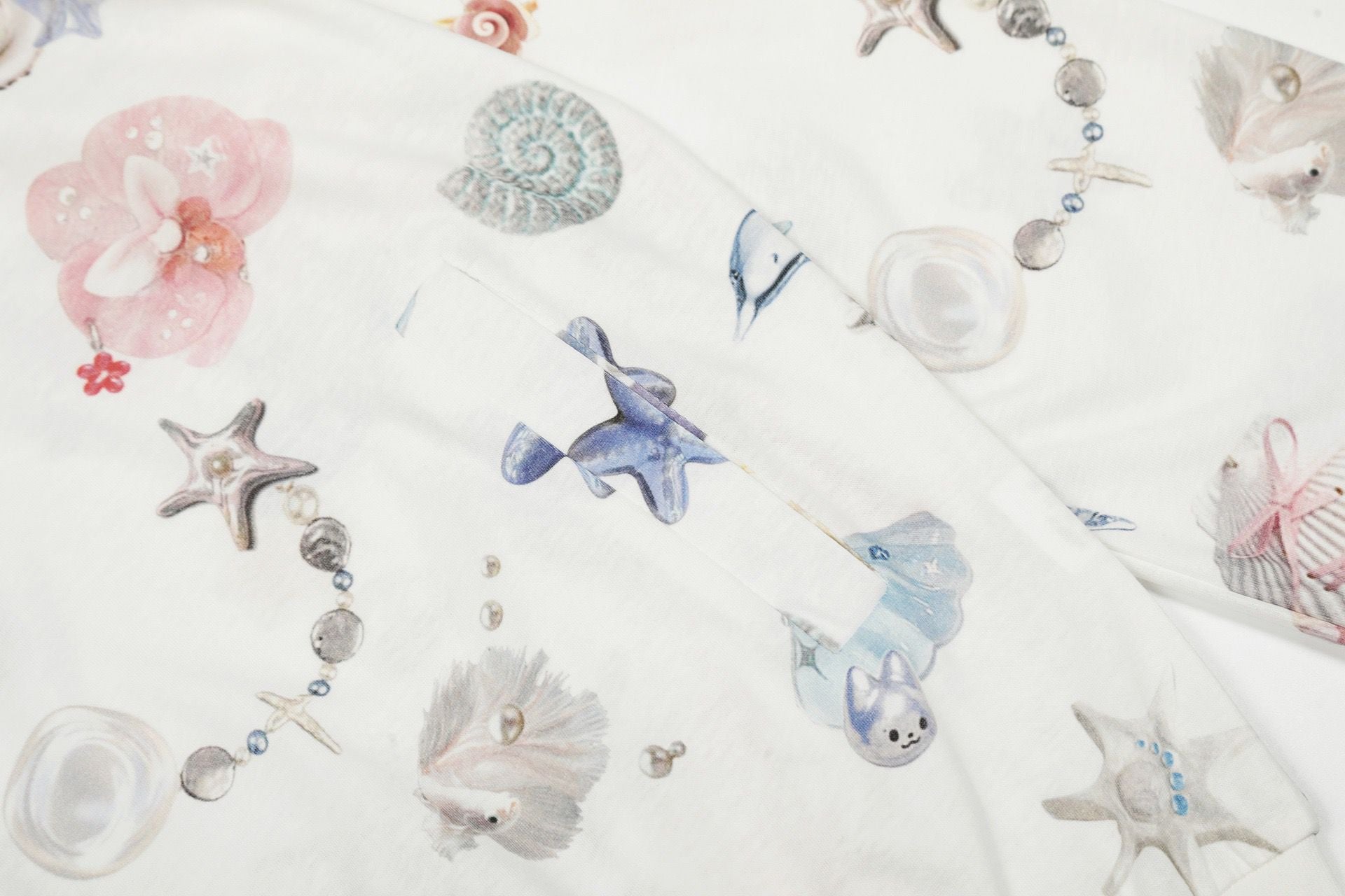 Ocean and Floral Motif Full Zip Hoodie