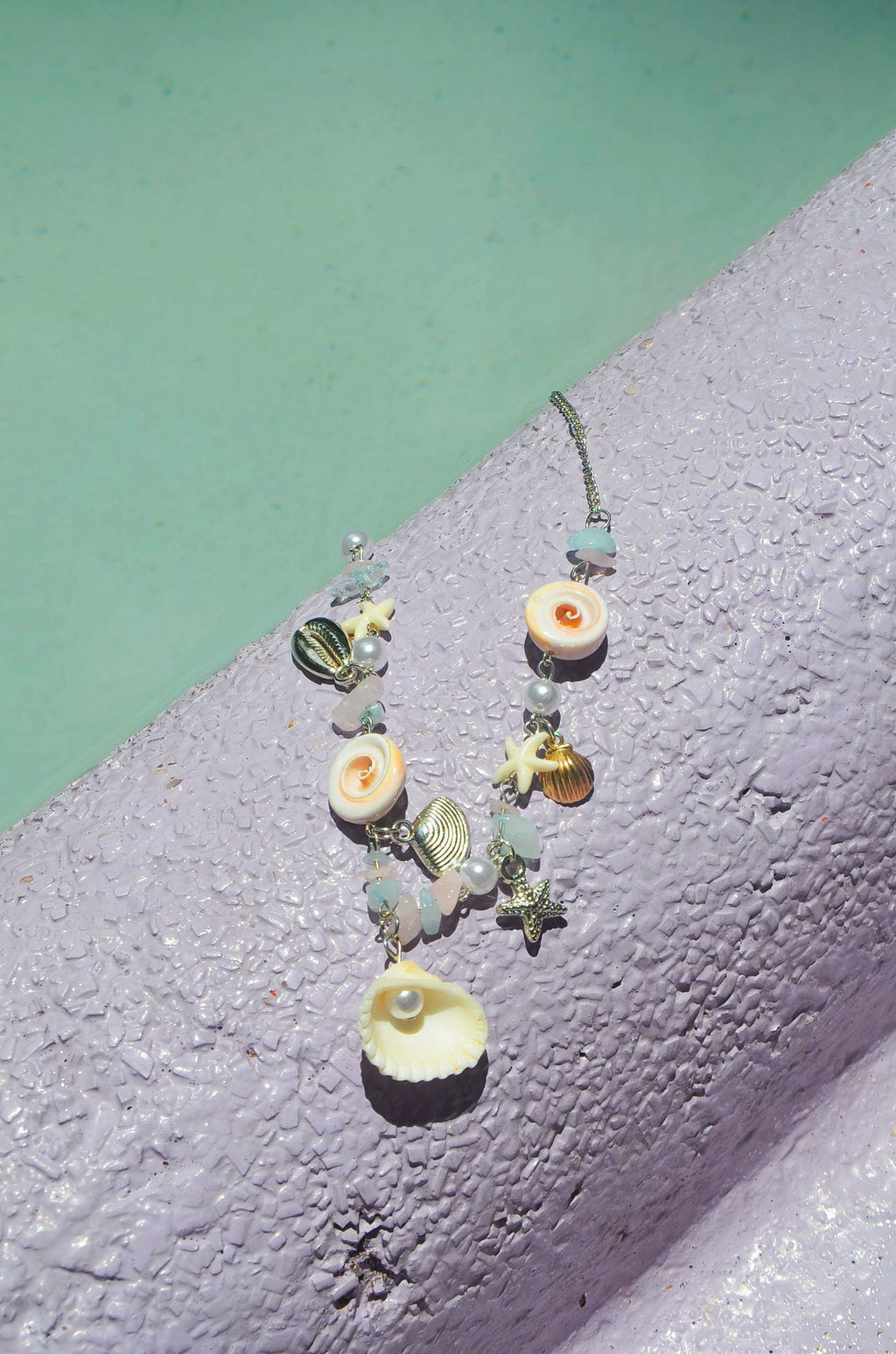 Seashell pearl necklace